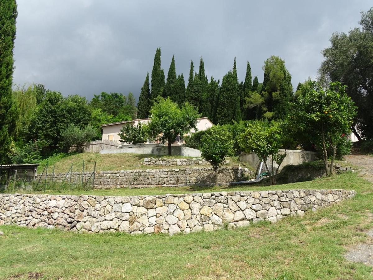 LUVA d'Azur, Rez de villa LE RIOU - LE VALLON Le Bar-sur-Loup Kültér fotó