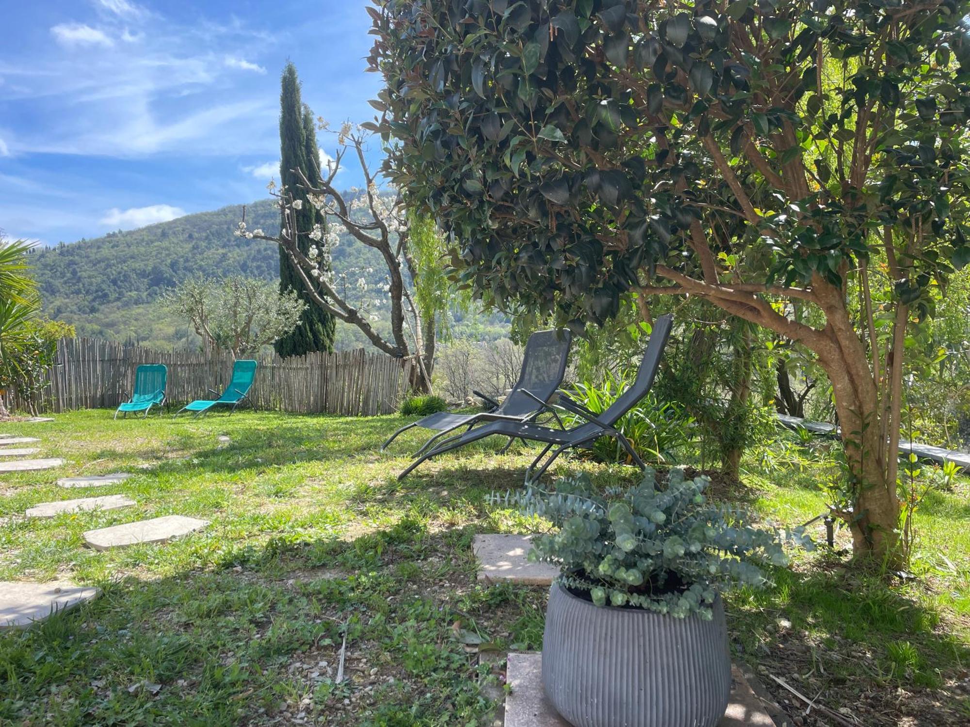 LUVA d'Azur, Rez de villa LE RIOU - LE VALLON Le Bar-sur-Loup Kültér fotó